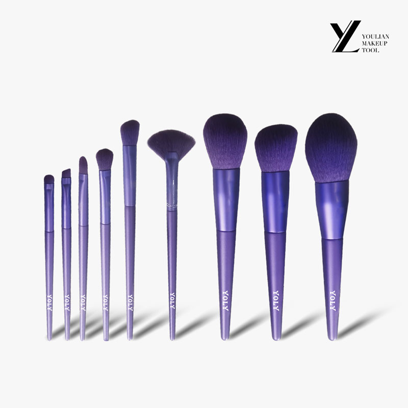 9 violetti kasvoharjat